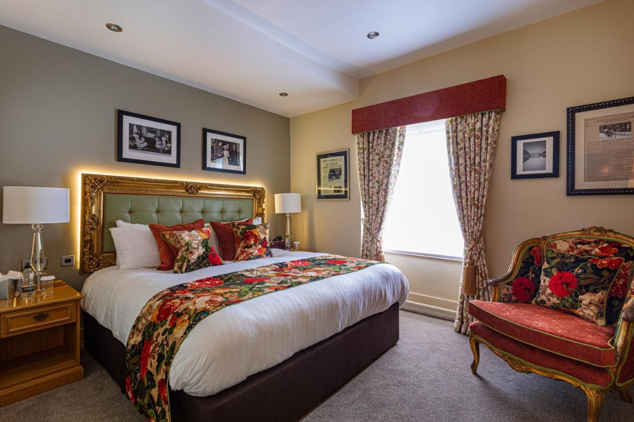 The Rutland Arms Hotel, Bakewell, Derbyshire 외부 사진